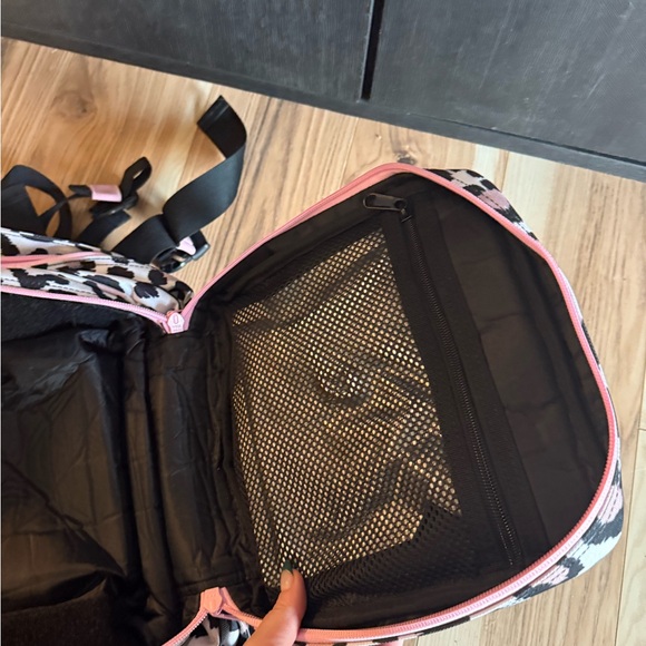 Wolfpak backpack - Picture 6 of 6